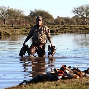 picture of hunters in argentina