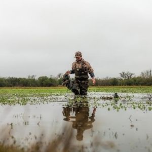 picture of hunters in argentina